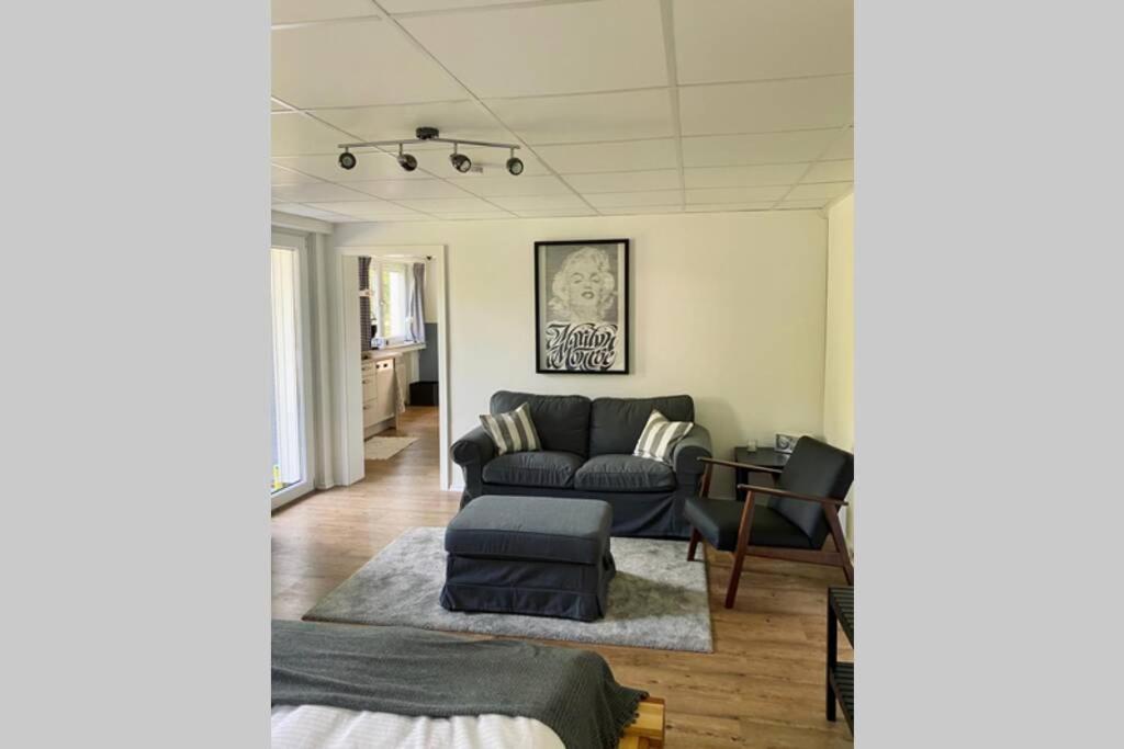 Bergische Oase - Ferienwohnung Oskar Overath Ngoại thất bức ảnh